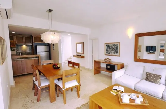 Coson Bay Hotel Residences Apartamento Sala